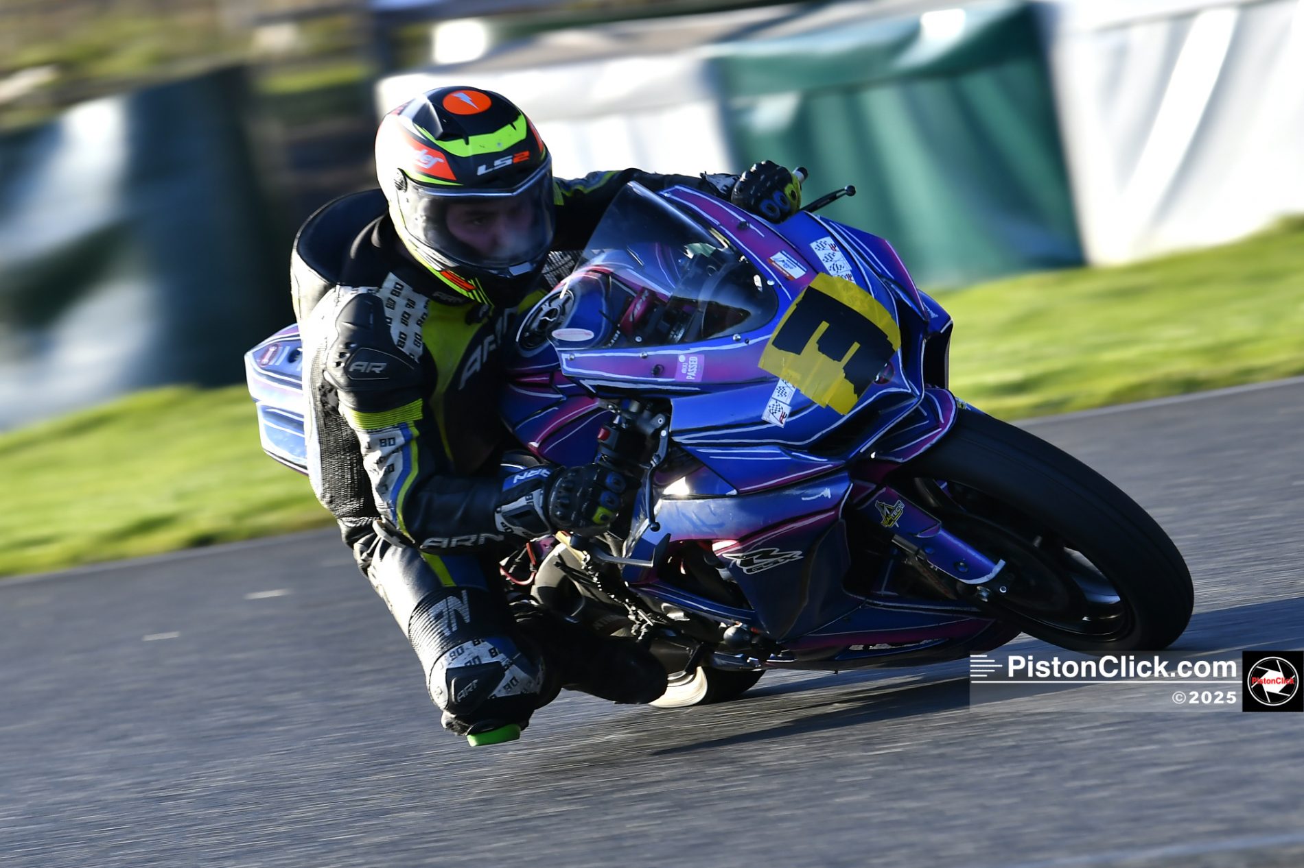 Motorcycle racing at the Plum Pudding Race at Mallory Park