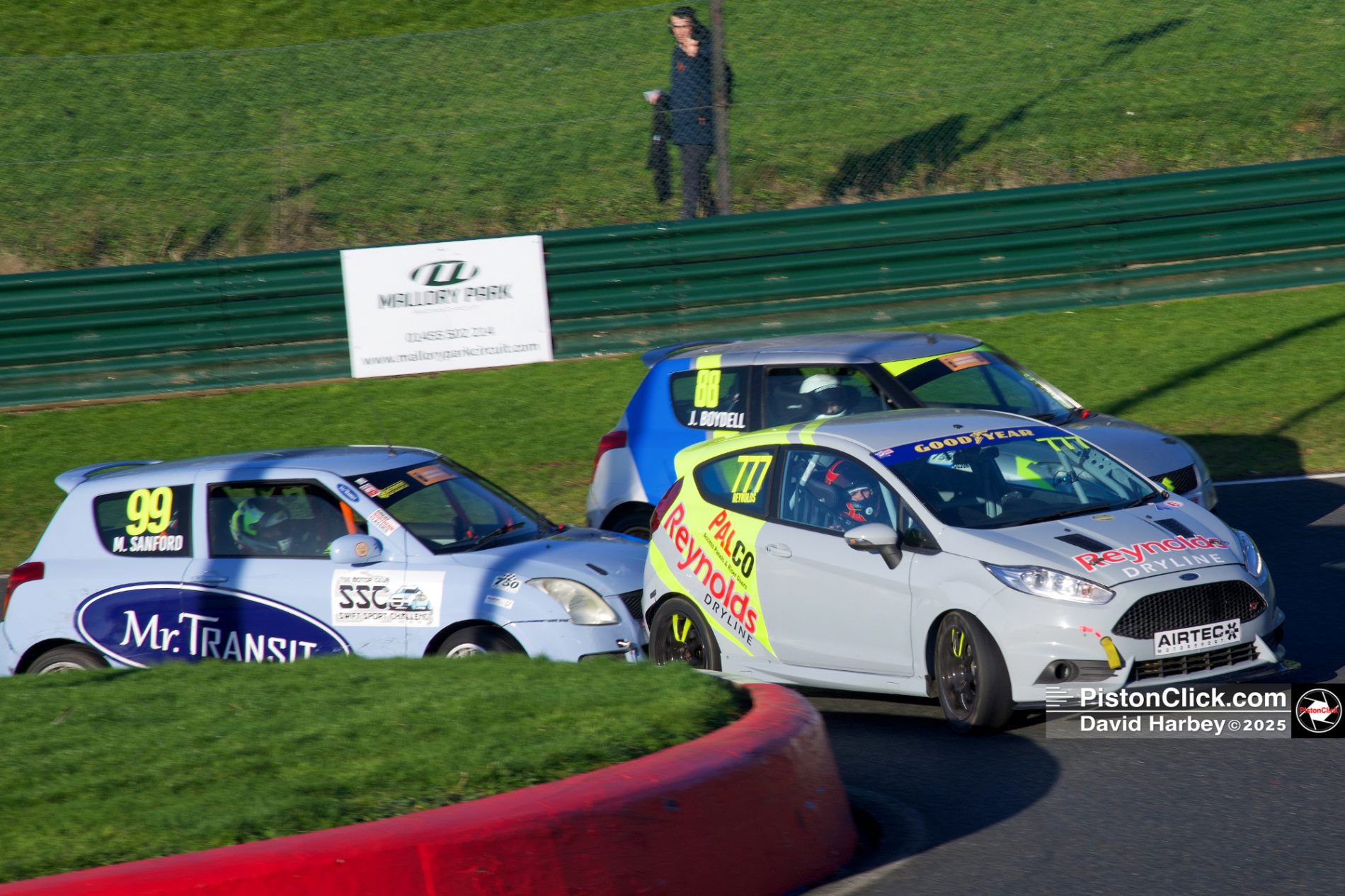 Plum Pudding race at Mallory Park