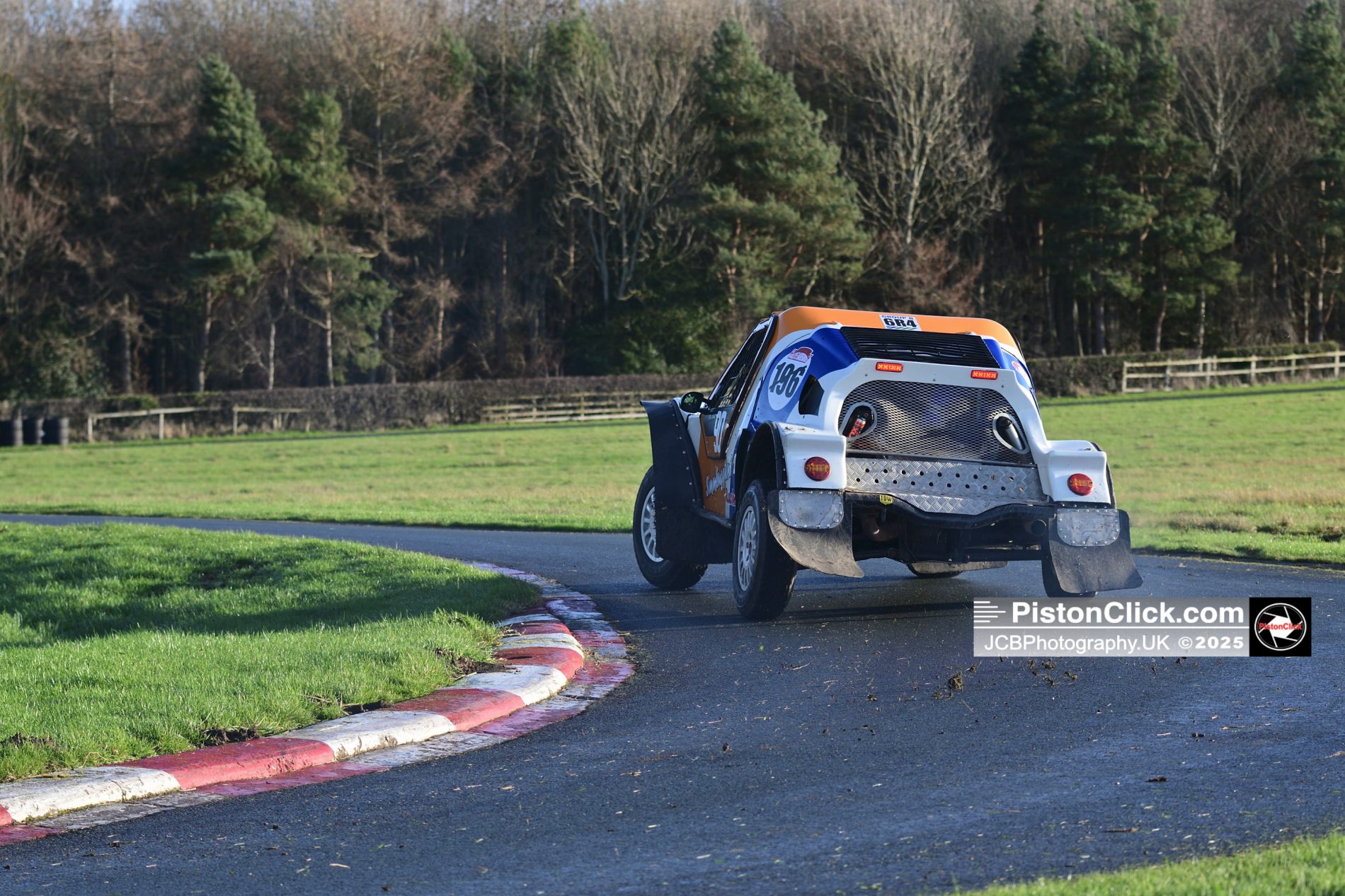 6.2 litre Chevey engined, 4 wheel drive Simmbugghini driven by Steve Hill