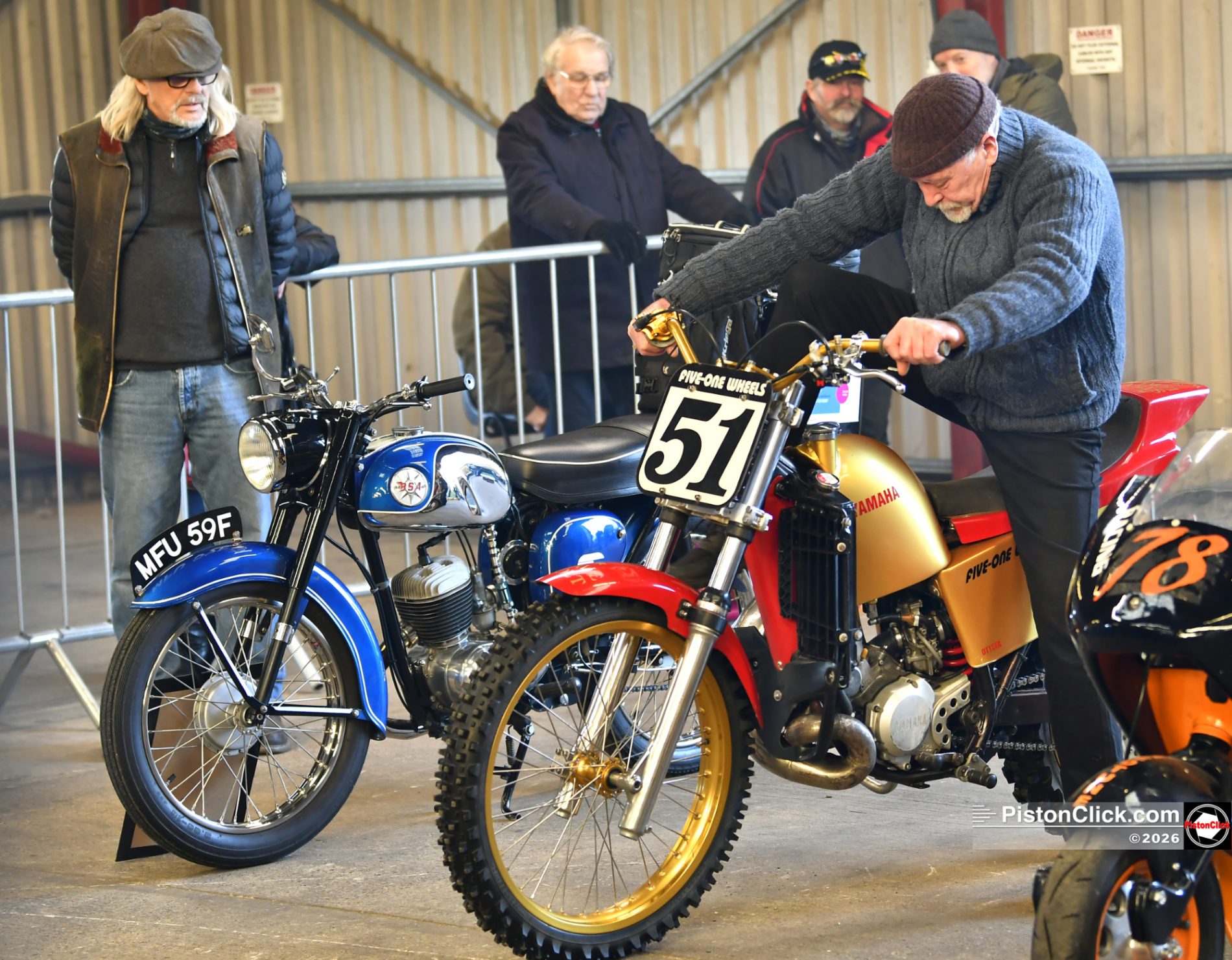 Steve Lomas speedway star with Henry Cole
