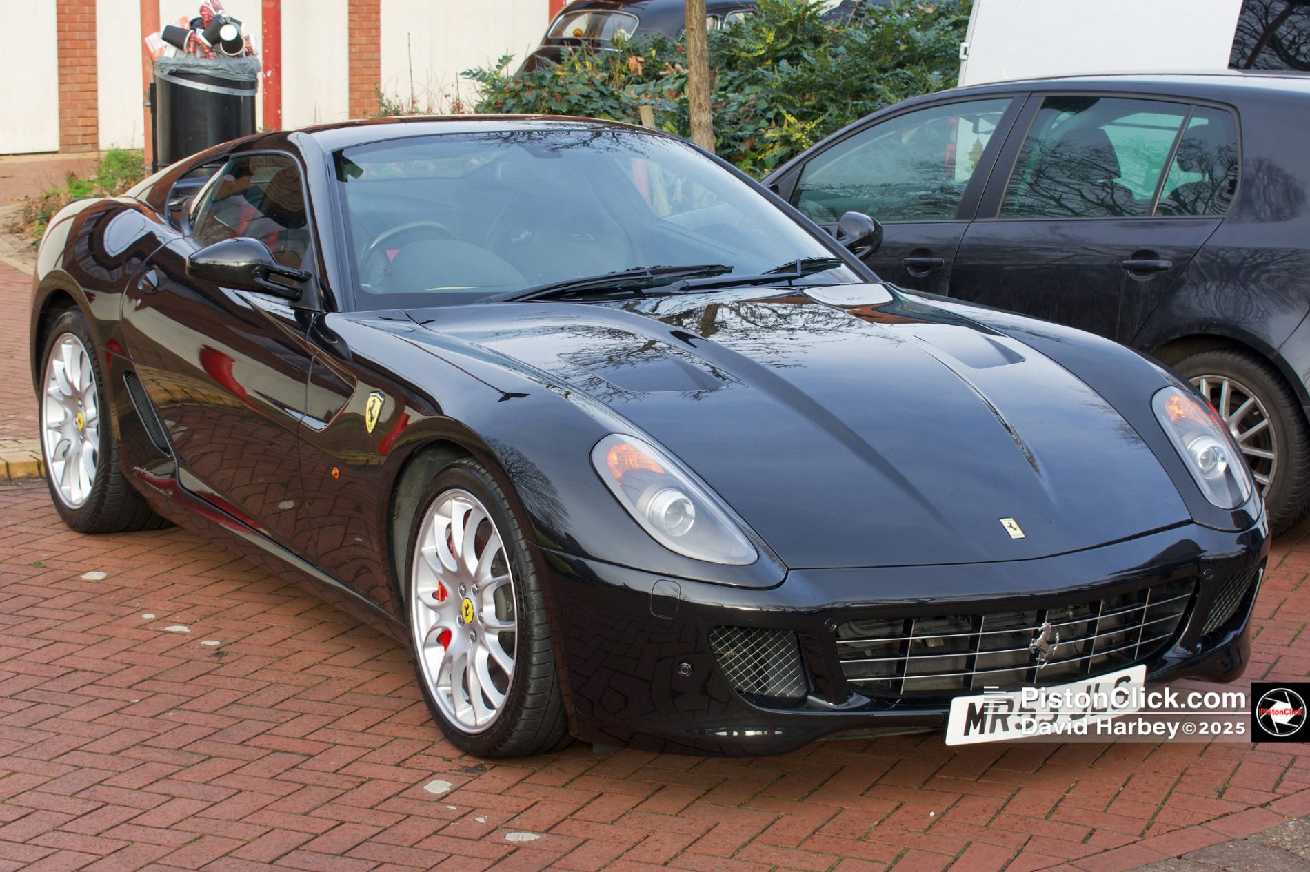 Ferrari 599