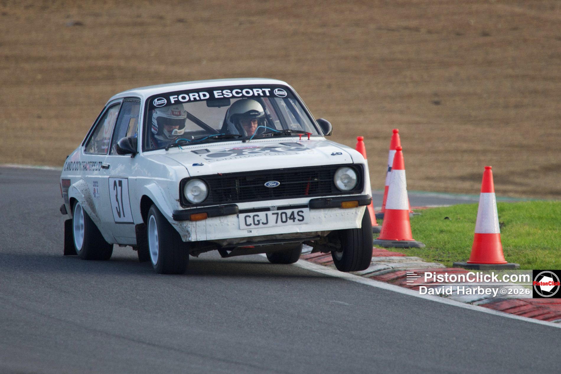 Taking photos at Brands Hatch Paddock Hill Bend from Druids