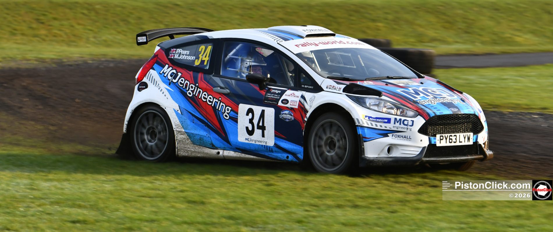 Mick Johnson and Alan Carfrae in the Ford Fiesta R5 at Snetterton