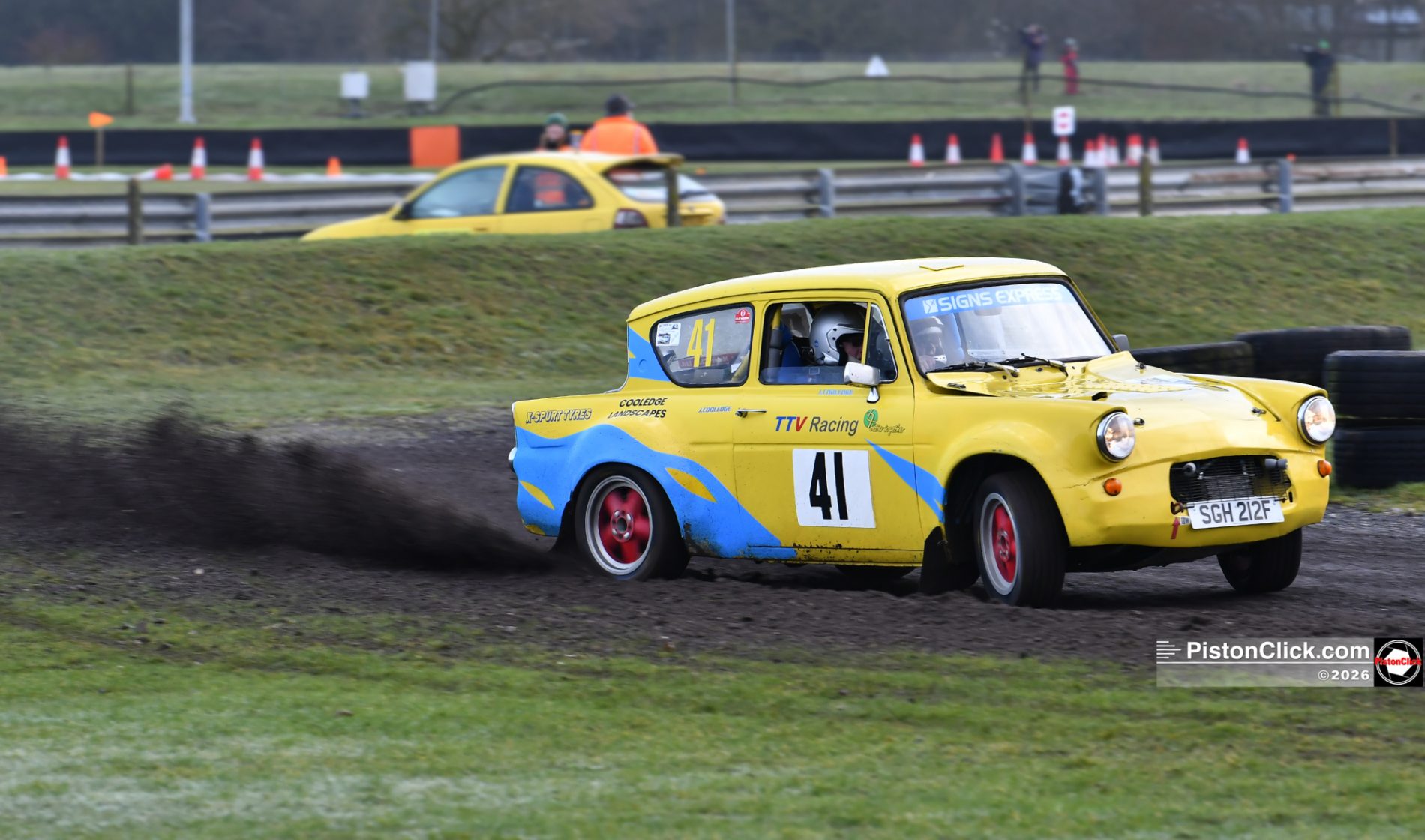 John and Louise Cooledge in the Ford Anglia 105E rallying at Snetterton