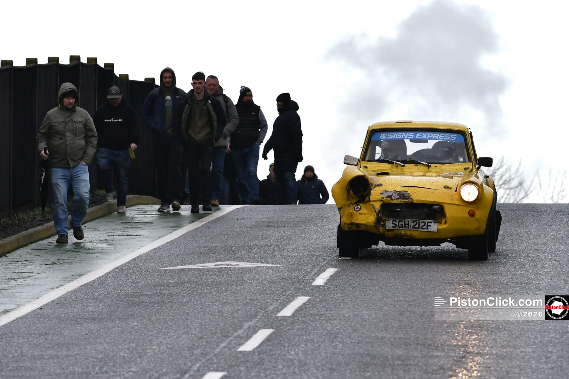 John and Louise Cooledge in the Ford Anglia 105E rallying at Snetterton