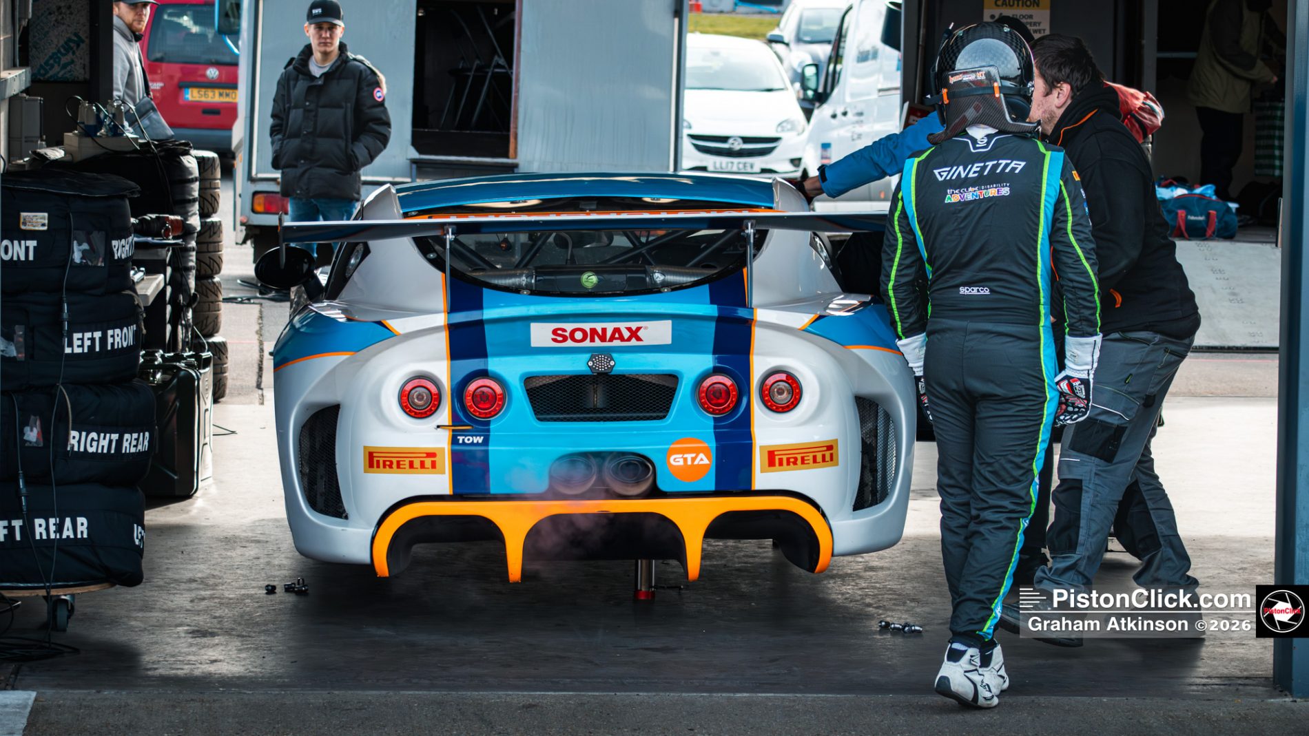 Harry Yule racing a Ginetta G55