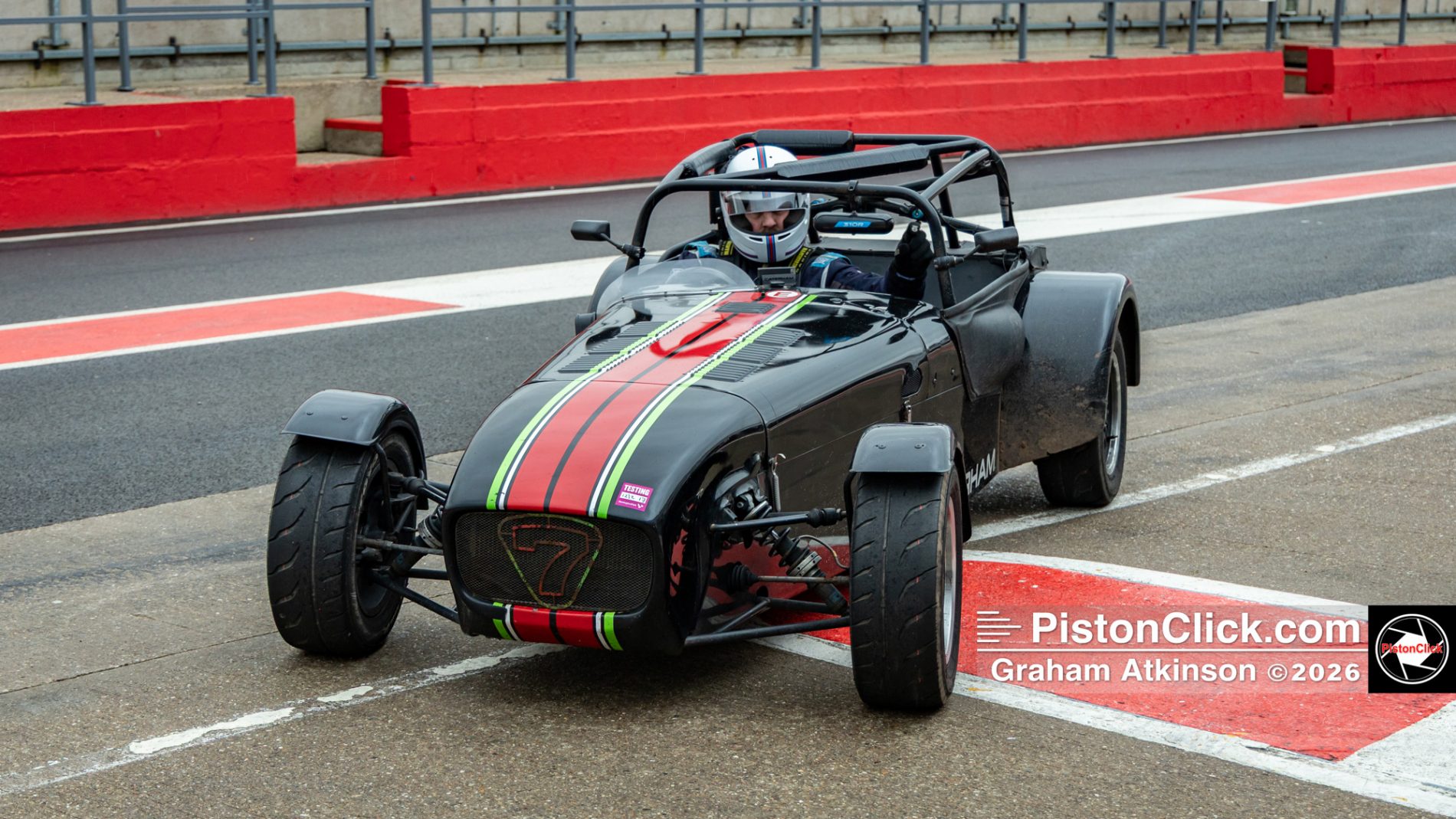 Semi-Exclusive Test days Donington Park