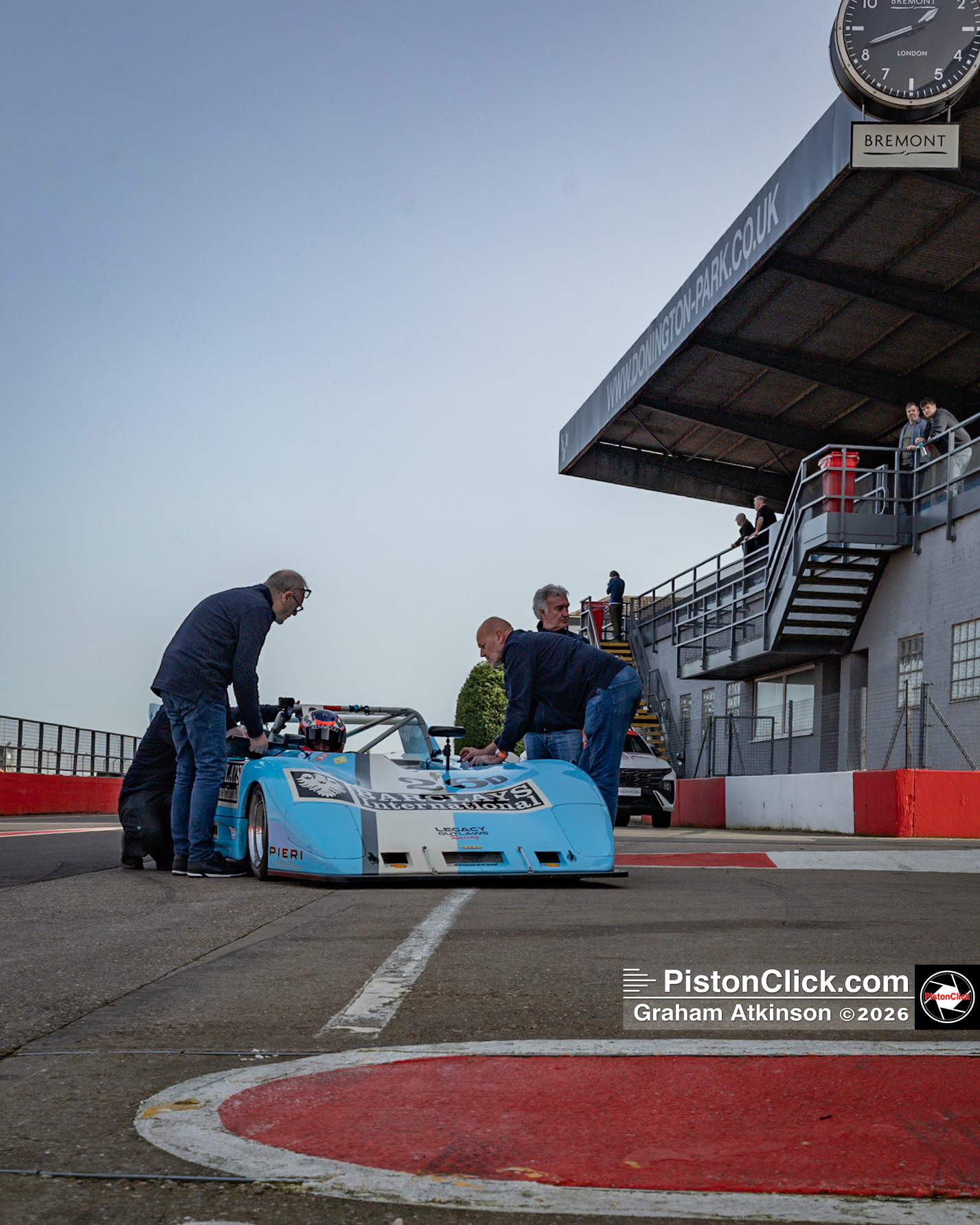 Legacy Outlaws Racing Team - Lola T292