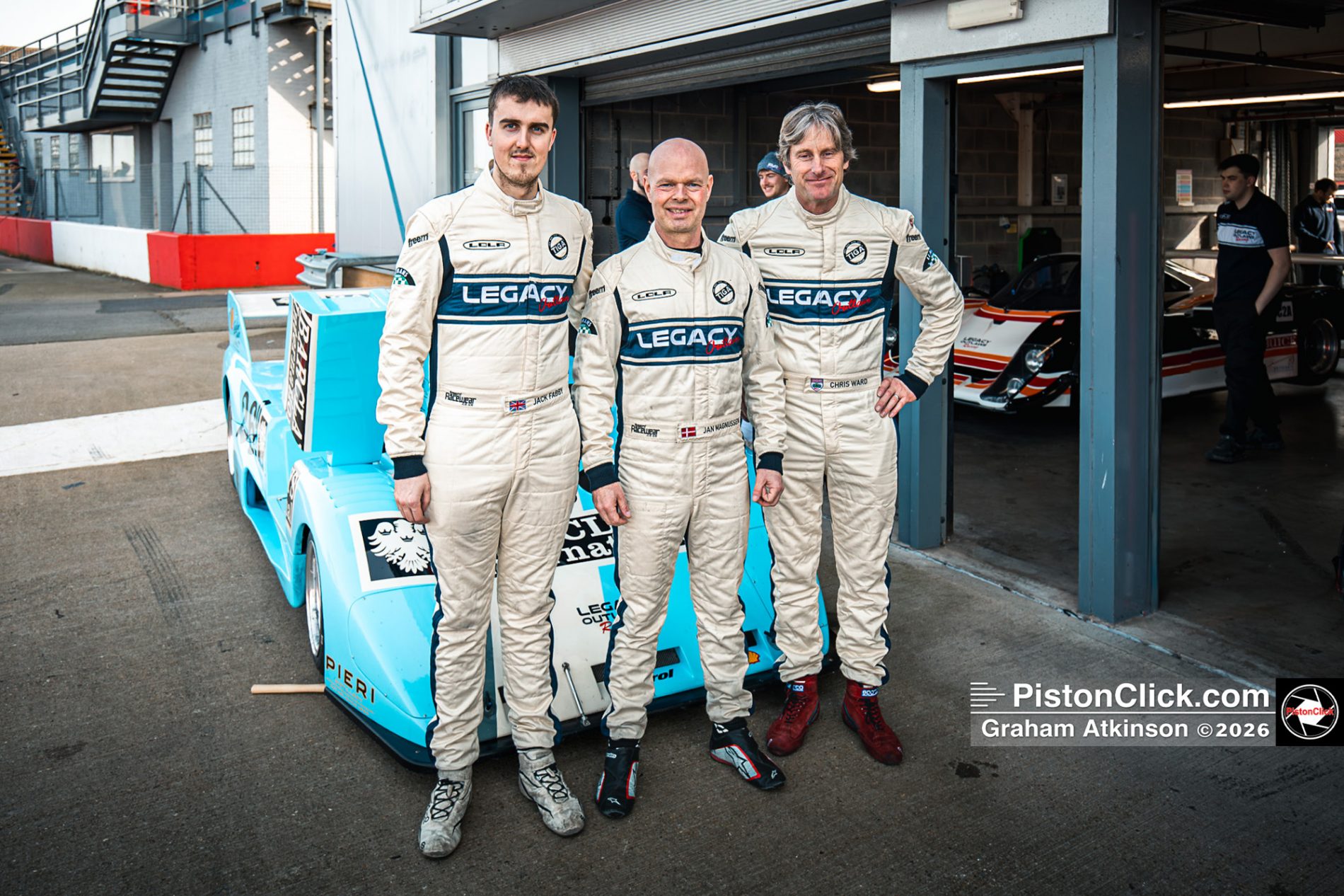 Legacy Outlaws Racing Team - Lola T292