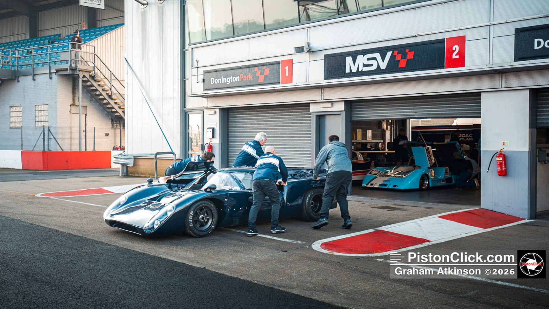 Legacy Outlaws Lola T70 MkIIIB