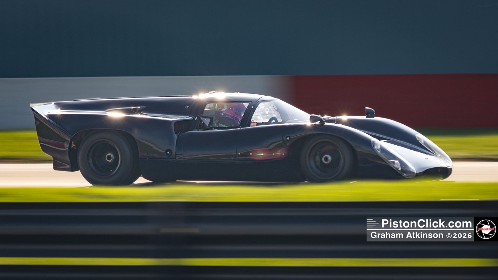 Legacy Outlaws Lola T70 MkIIIB