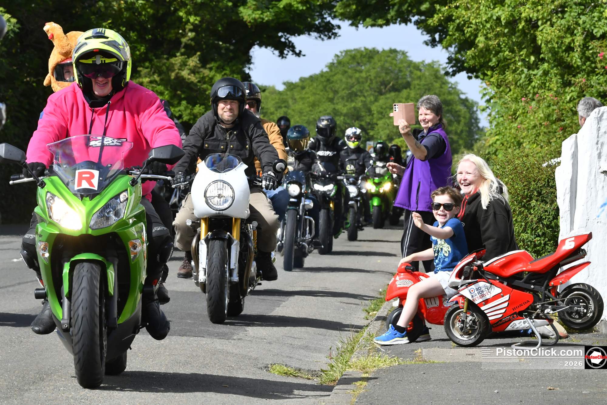 TT Legacy Lap Women Riders World Relay (WRWR)