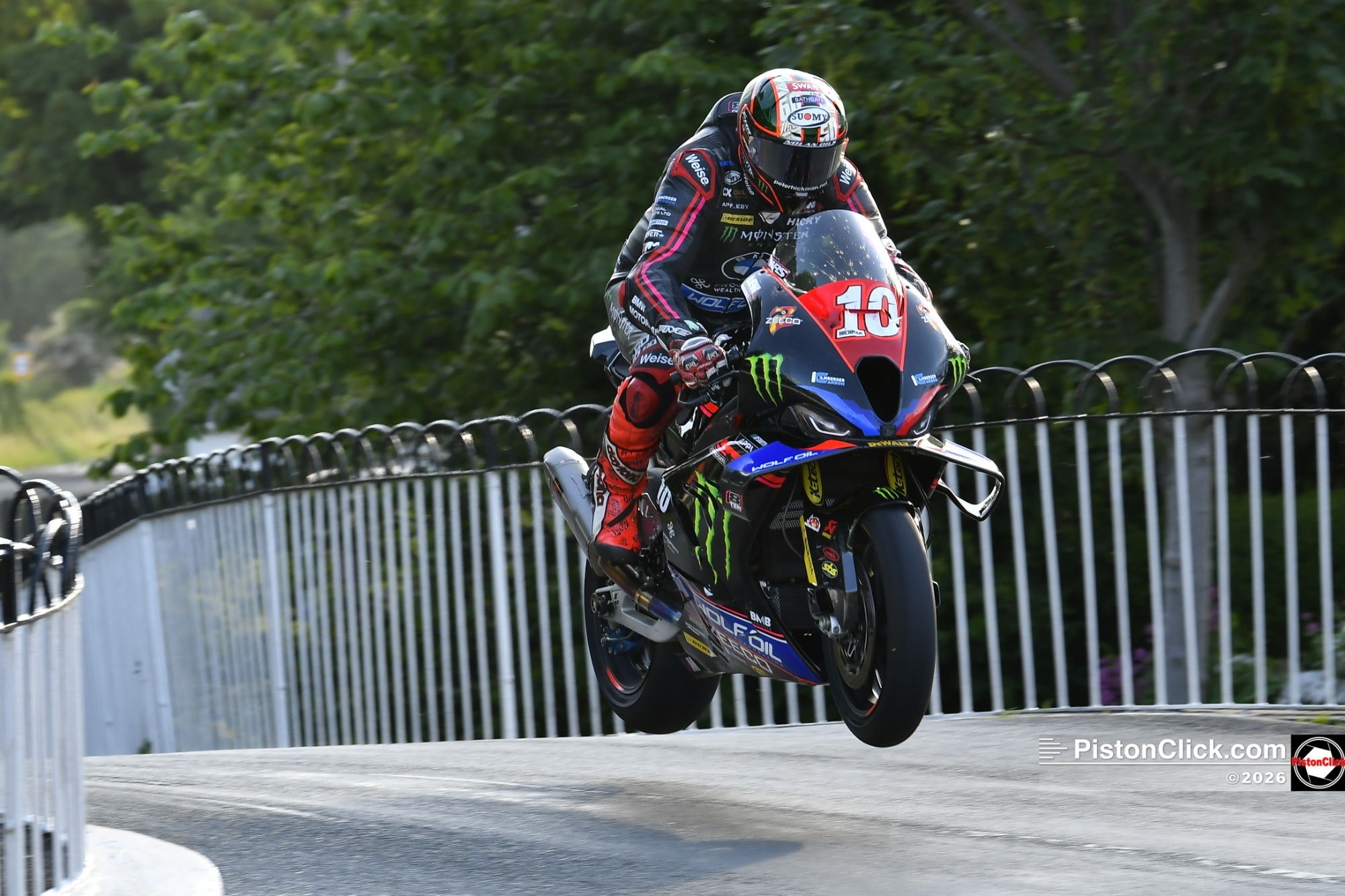Peter Hickman IoM TT 2026 – Day One