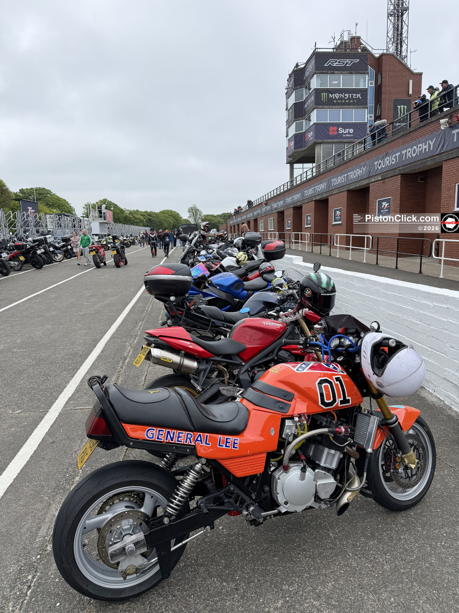 IoM TT 2026: Weather Chaos, Paddock & Peel Day