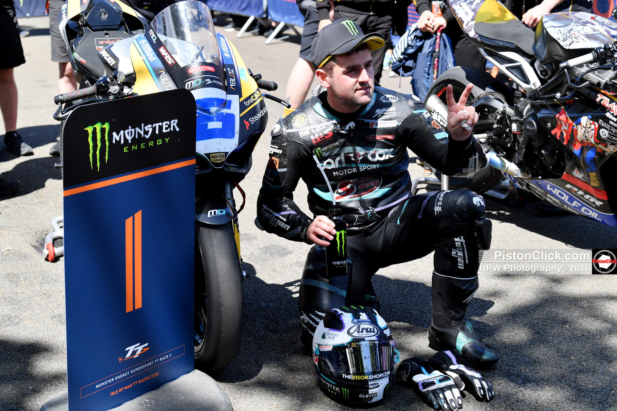 Michael Dunlop Sportbike TT Race 1 IoM TT