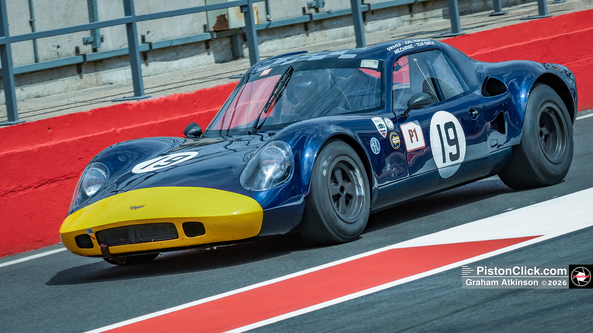 Donington Test Day Rescue 1968 Chevron B8