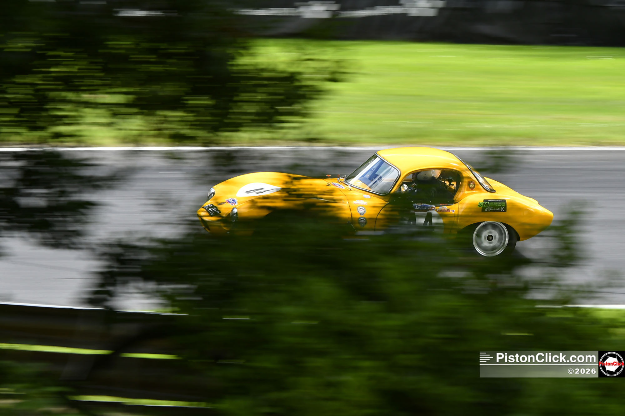 Classic Sports Car Club at Cadwell