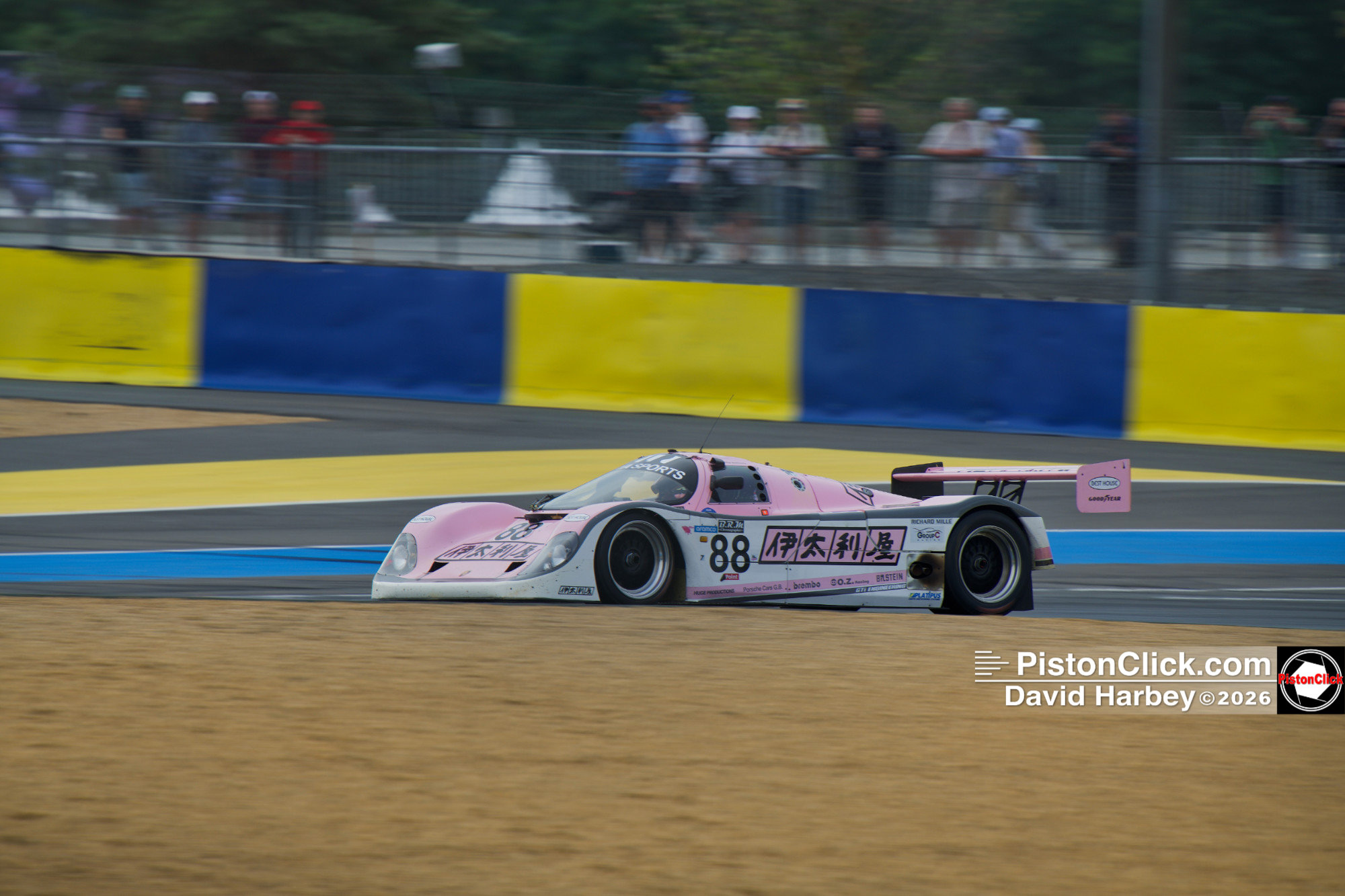 Photographing the Le Mans Classic