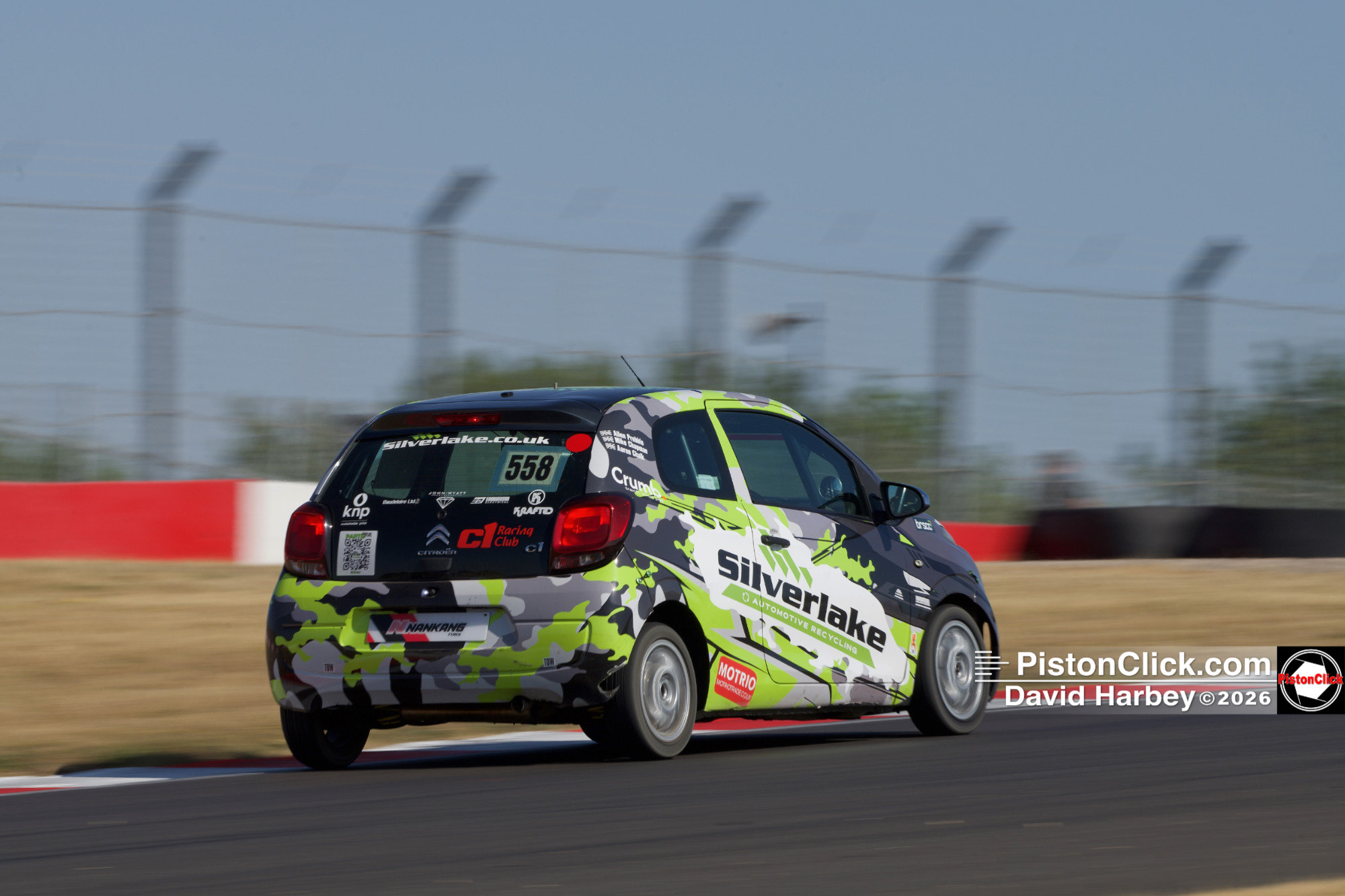 Photographing C1 Endurance Donington