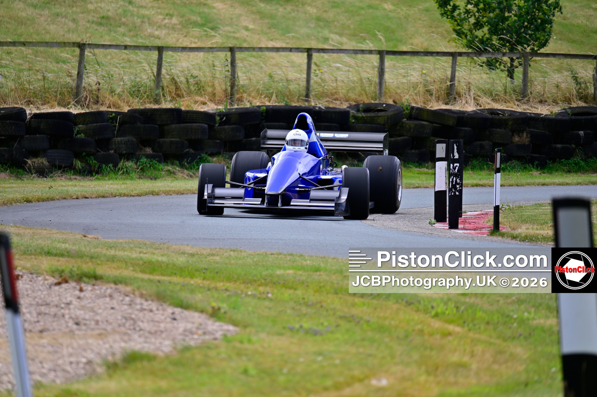 Sandra Tomlin driving a Pillbeam