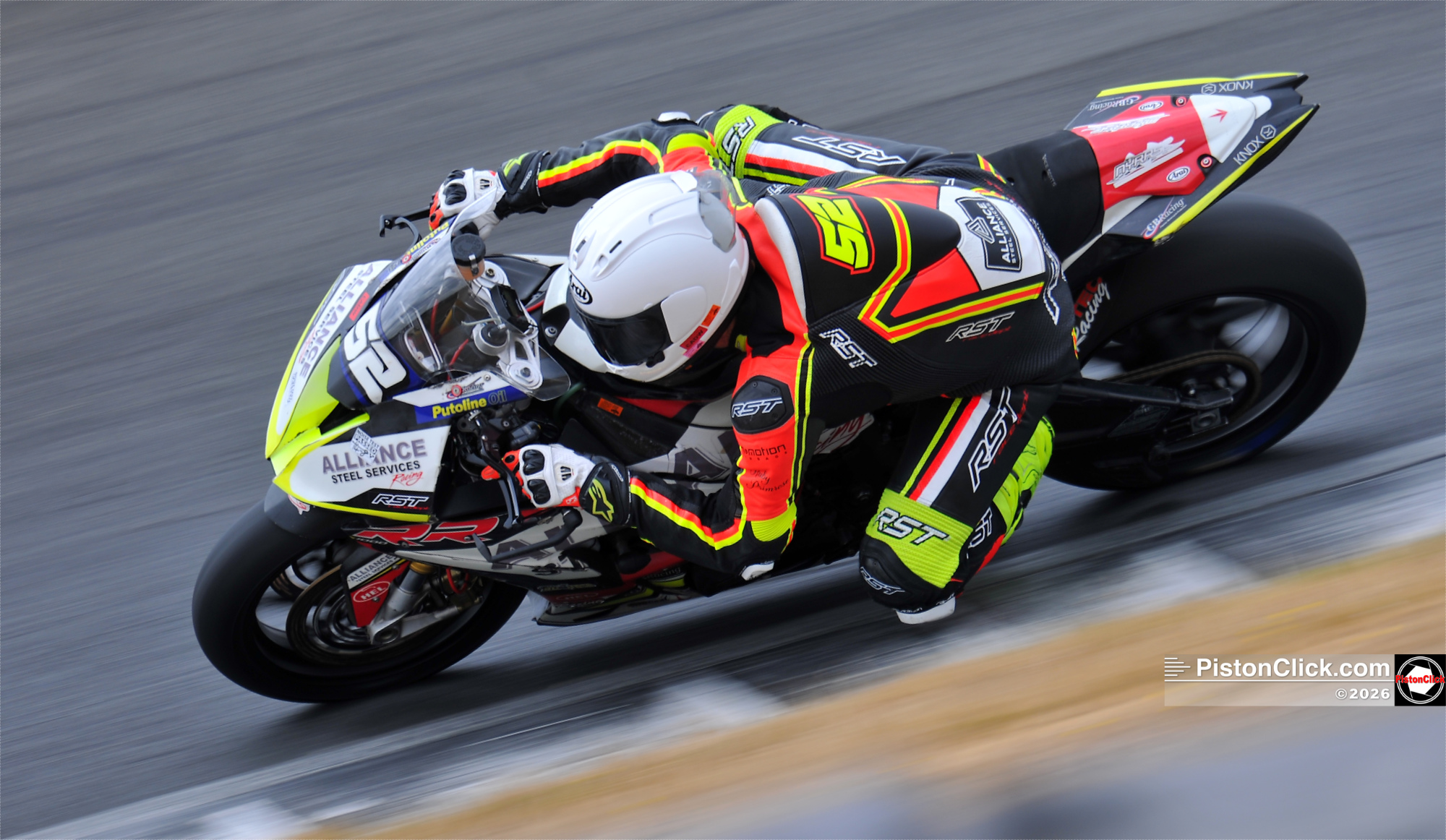 BMCRC Cadwell Park Nikon D3X
