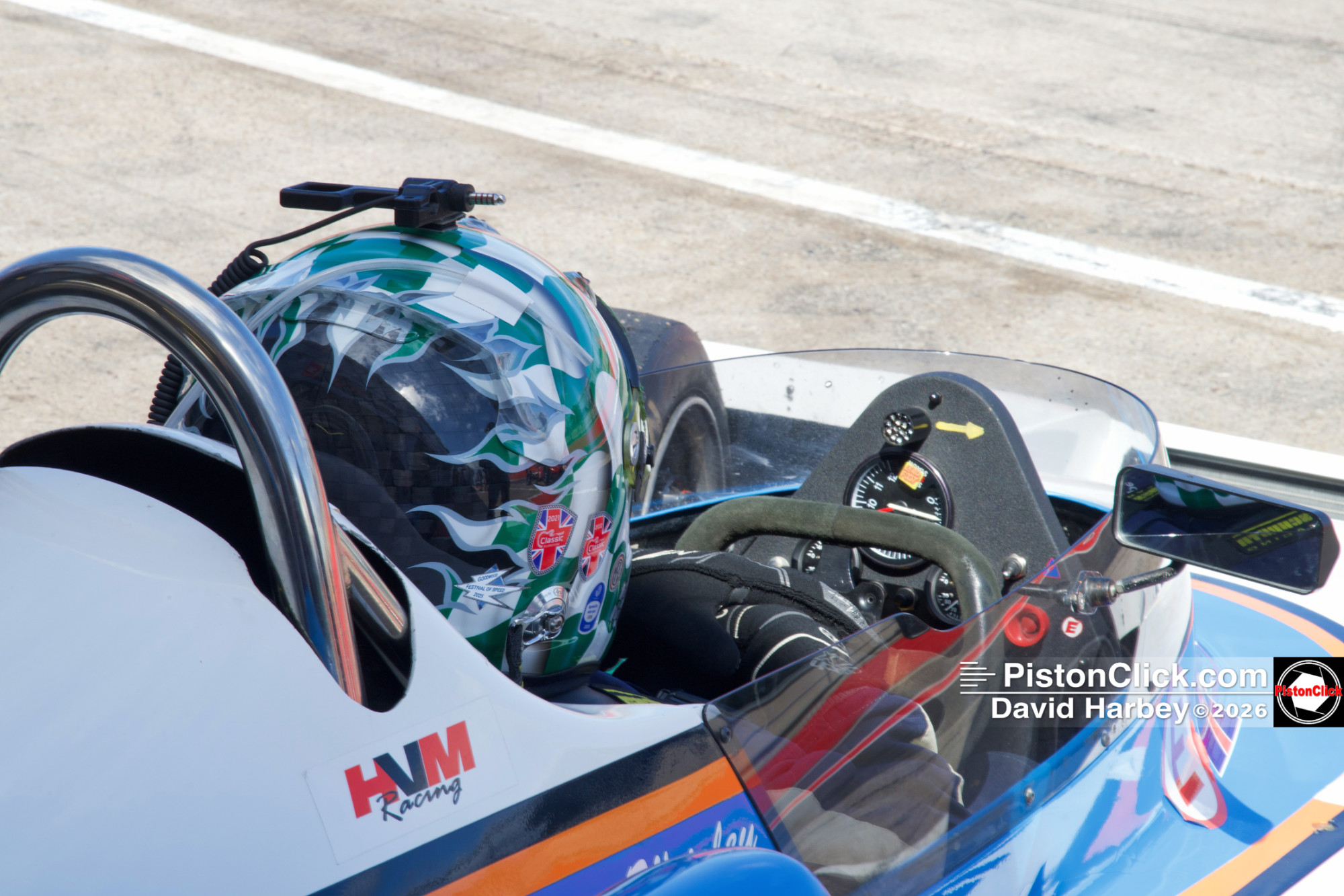 F2, mike Wrigley, Photographing test days at Donington Park