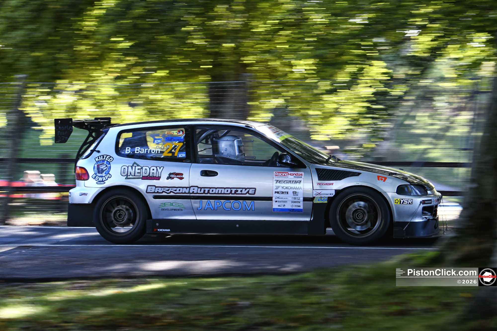 Bob Barron Modified Live Cadwell Finale Racing Hondas