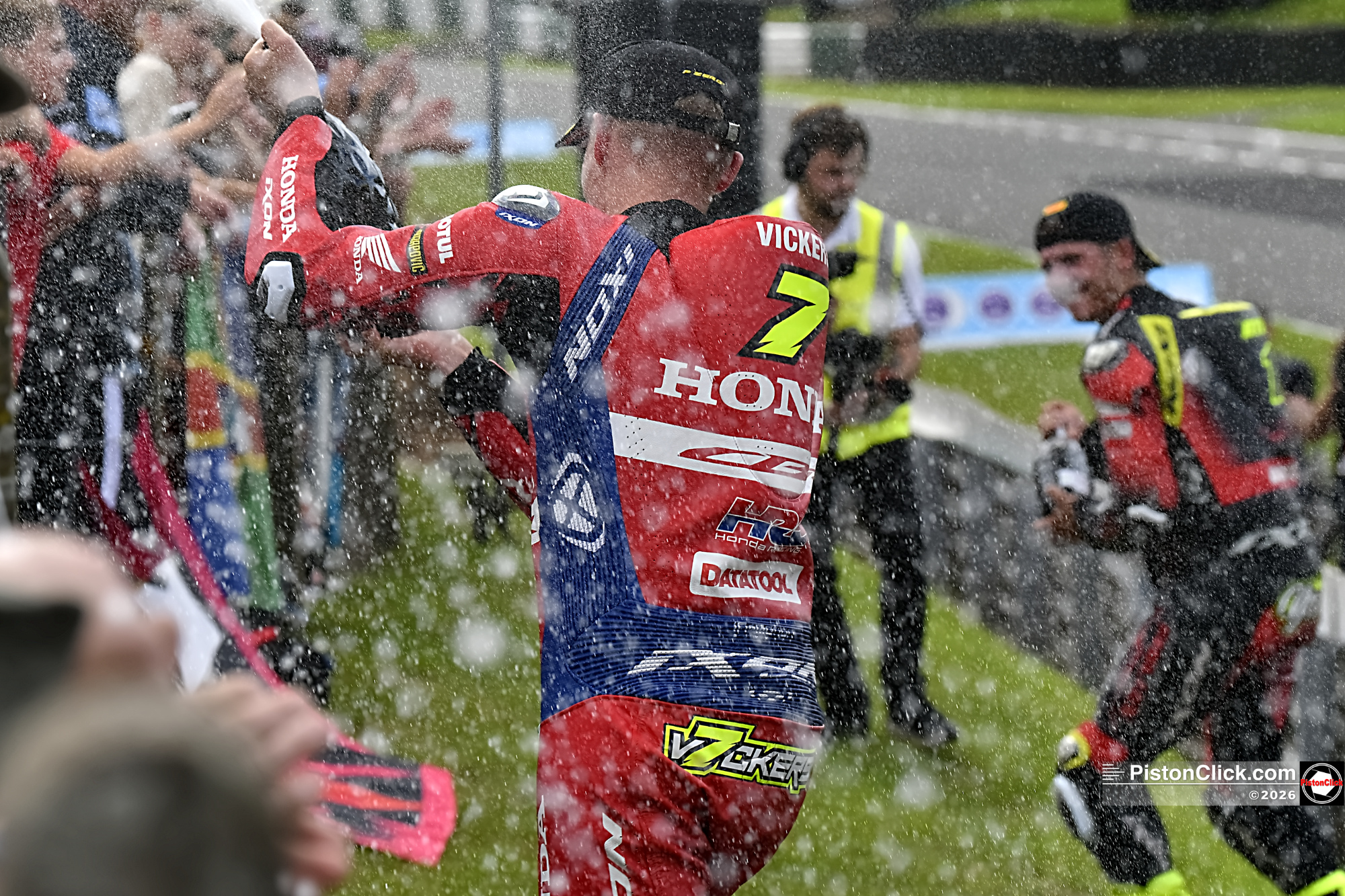 Ryan Vickers wins at Cadwell