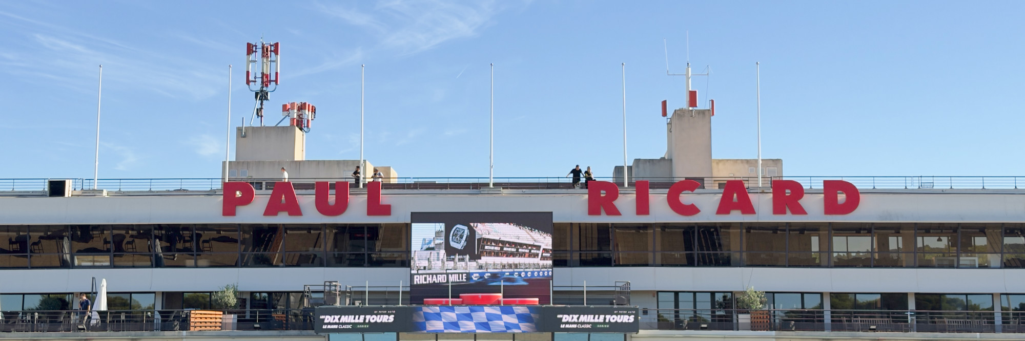 Photographing the Dix Mille Tours at Circuit Paul Ricard