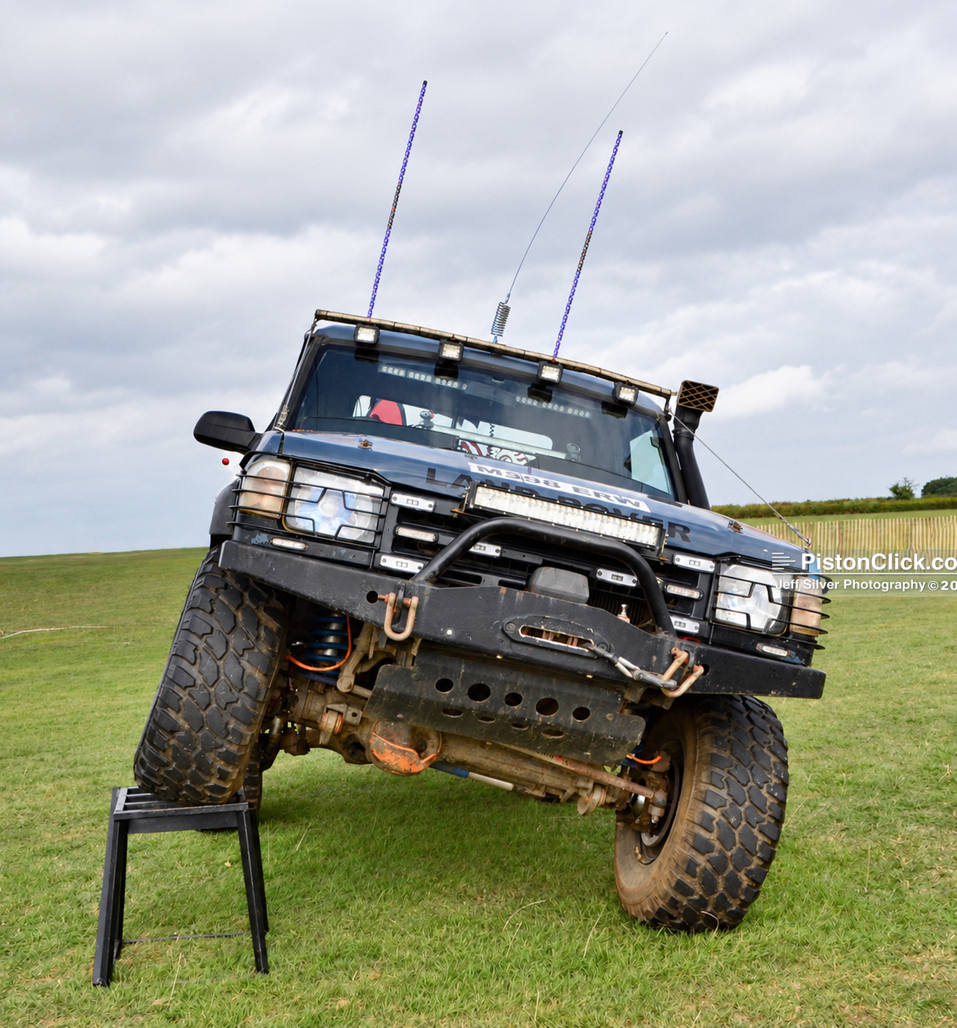 Mudmunchers Land Rovers