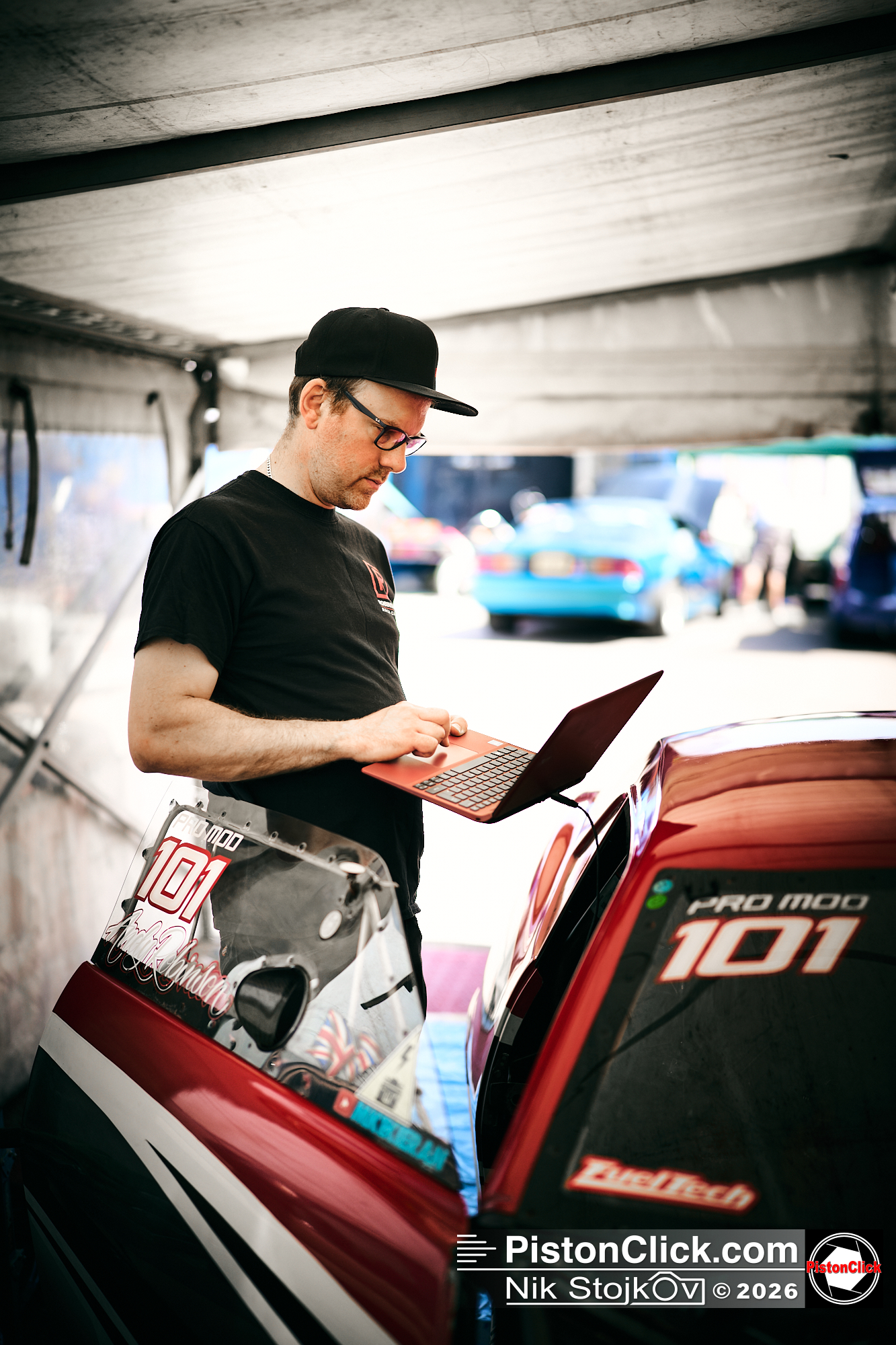 Luke Robinson tuning a Pro Mod drag car