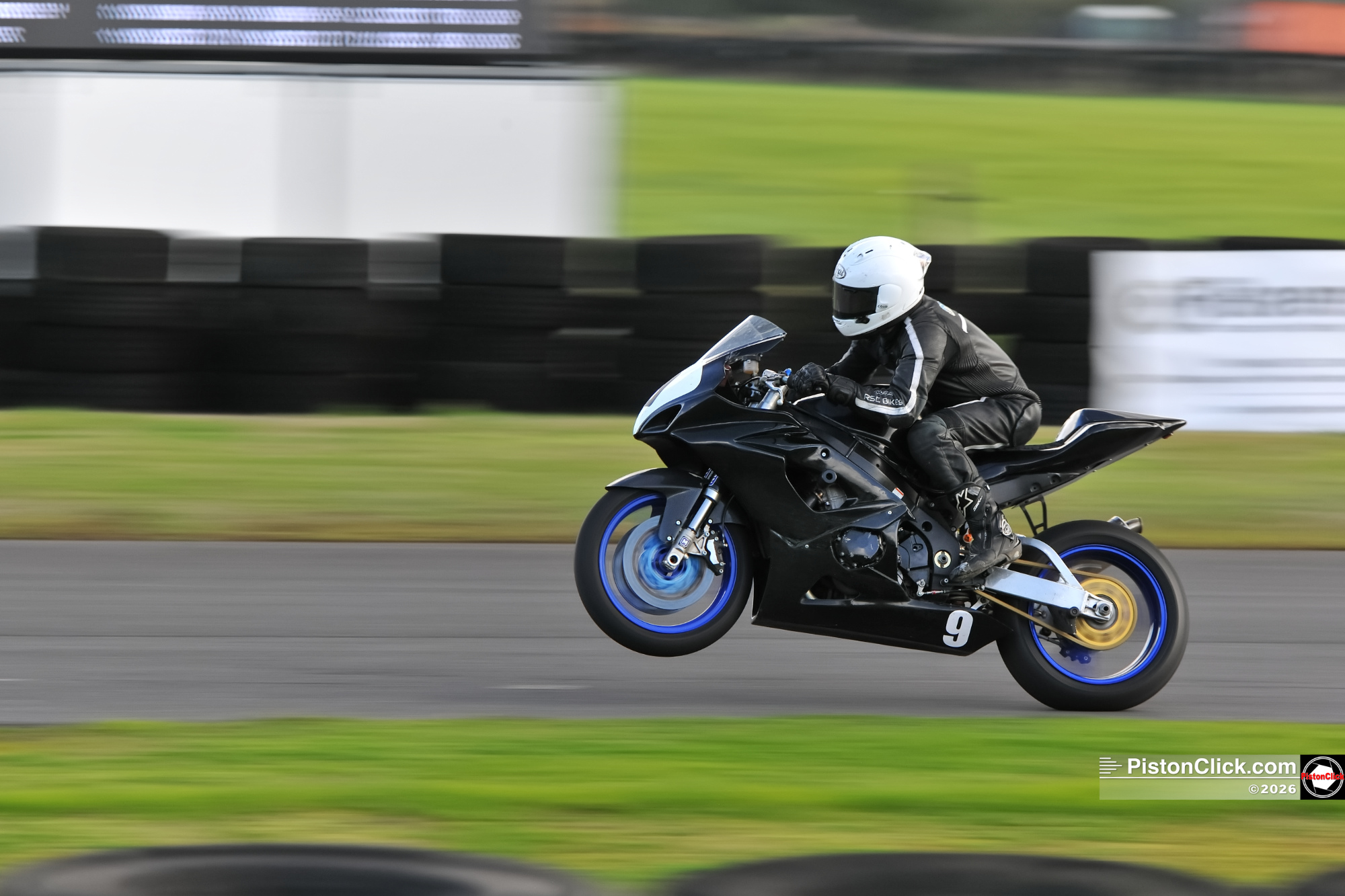 Motorcycle racing at Darley Moor 2026